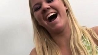 Charming blowjob Young Zorah gets her hairless snatch fucked